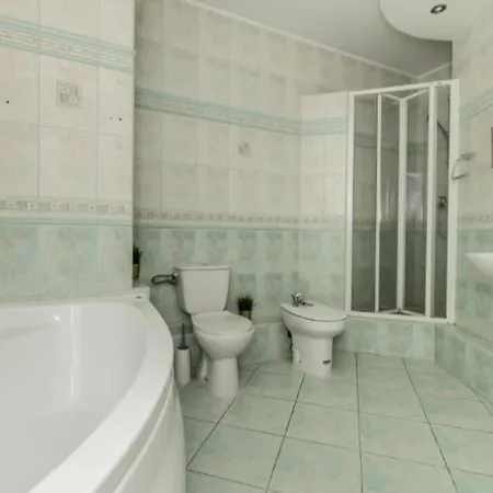 Spacious Private In Kwatera prywatna